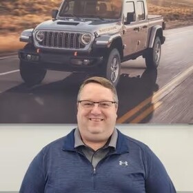 Staff member Gerald Kruszka from ID_2bb215