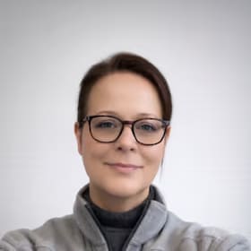 Staff member Gina Adams from ID_99247d