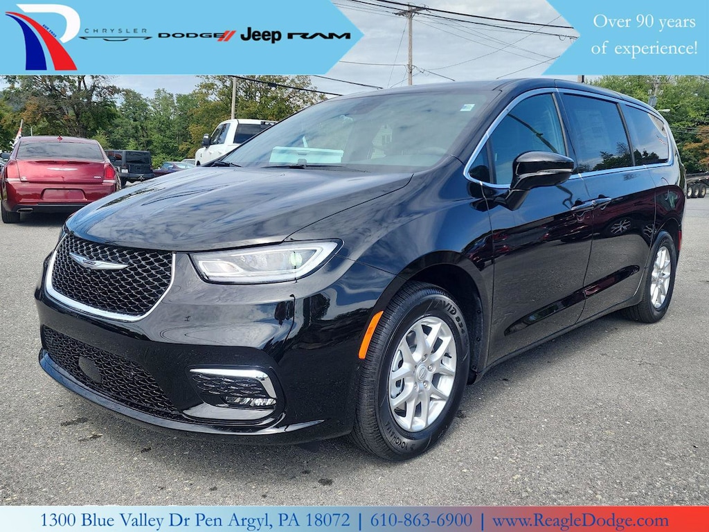 New 2026 Chrysler Pacifica SELECT Passenger Van