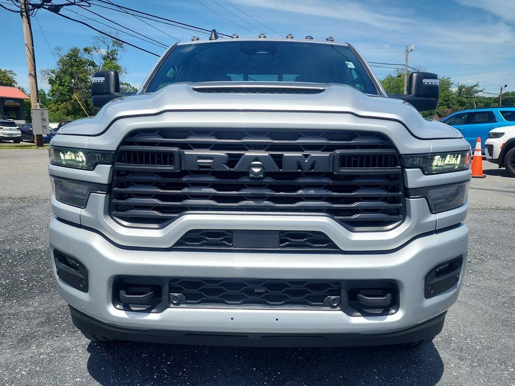 New 2026 Ram 2500 BLACK EXPRESS CREW CAB 4X4 6'4 BOX Pickup