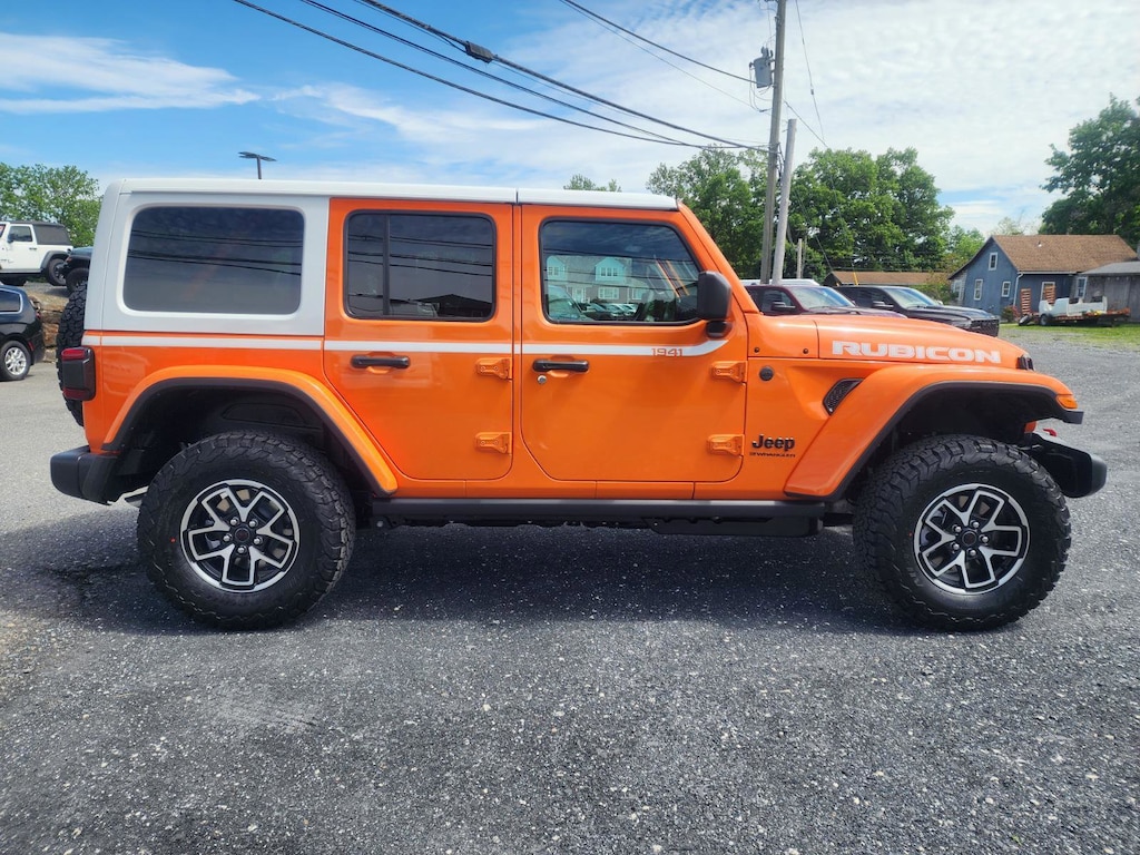 New 2026 Jeep Wrangler 4-DOOR RUBICON Sport Utility