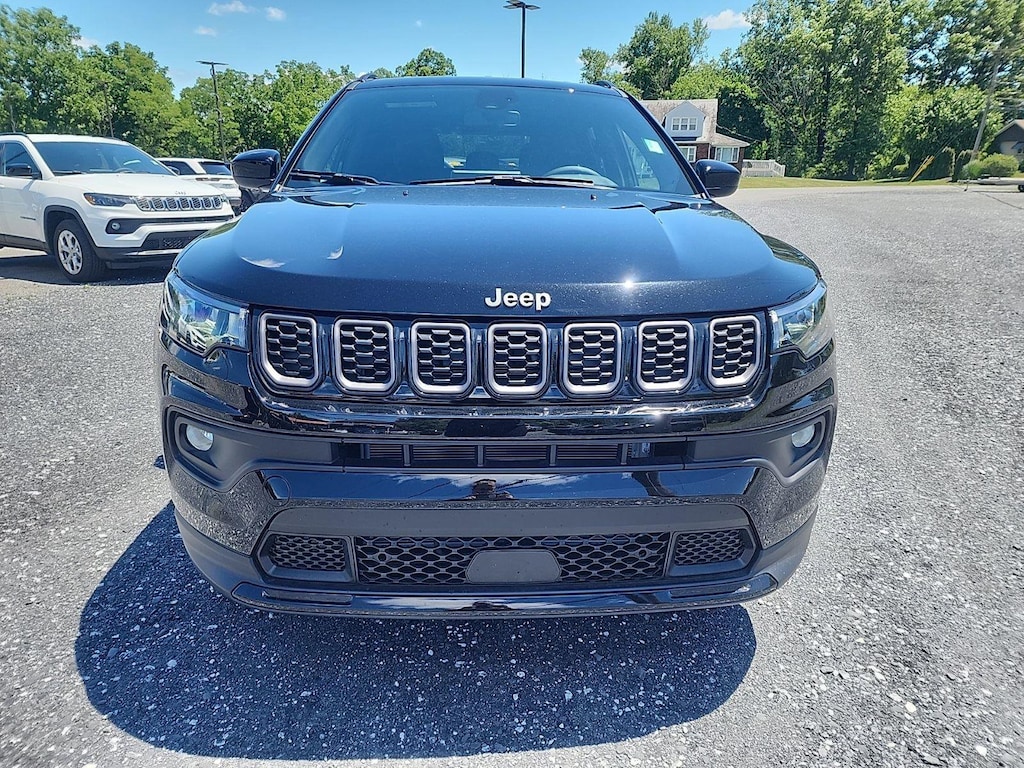 Used 2024 Jeep Compass Latitude SUV