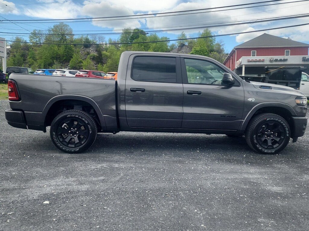 New 2026 Ram 1500 BIG HORN CREW CAB 4X4 5'7 BOX Pickup