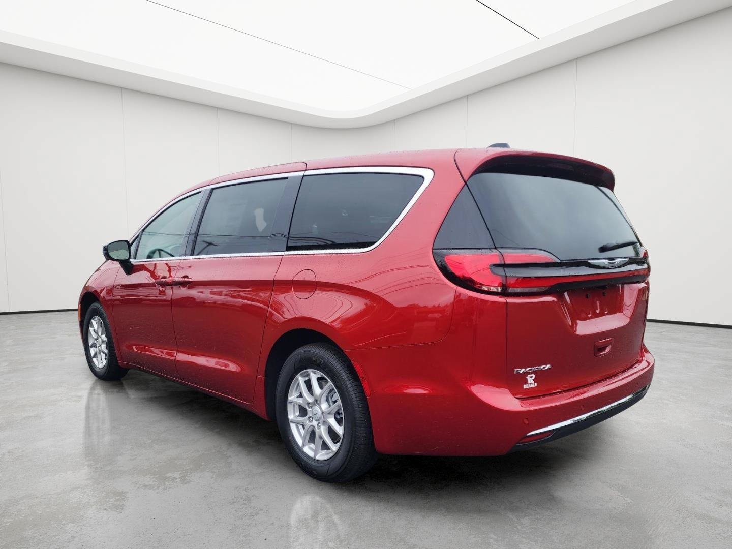 2026 Chrysler Pacifica Select - Photo 7