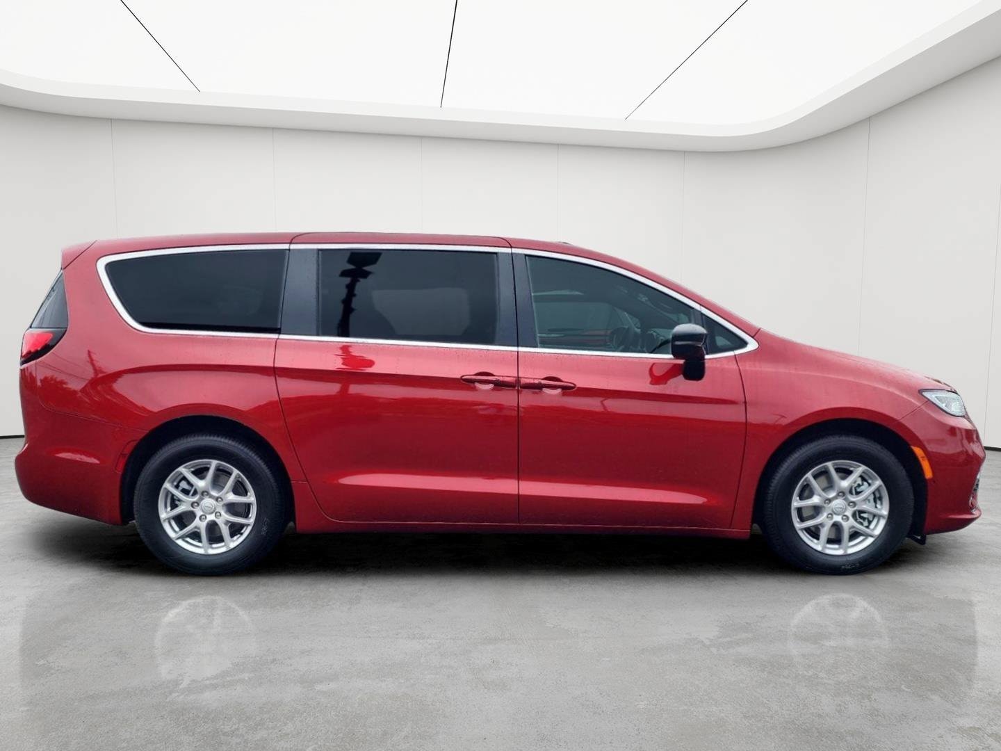 2026 Chrysler Pacifica Select - Photo 4