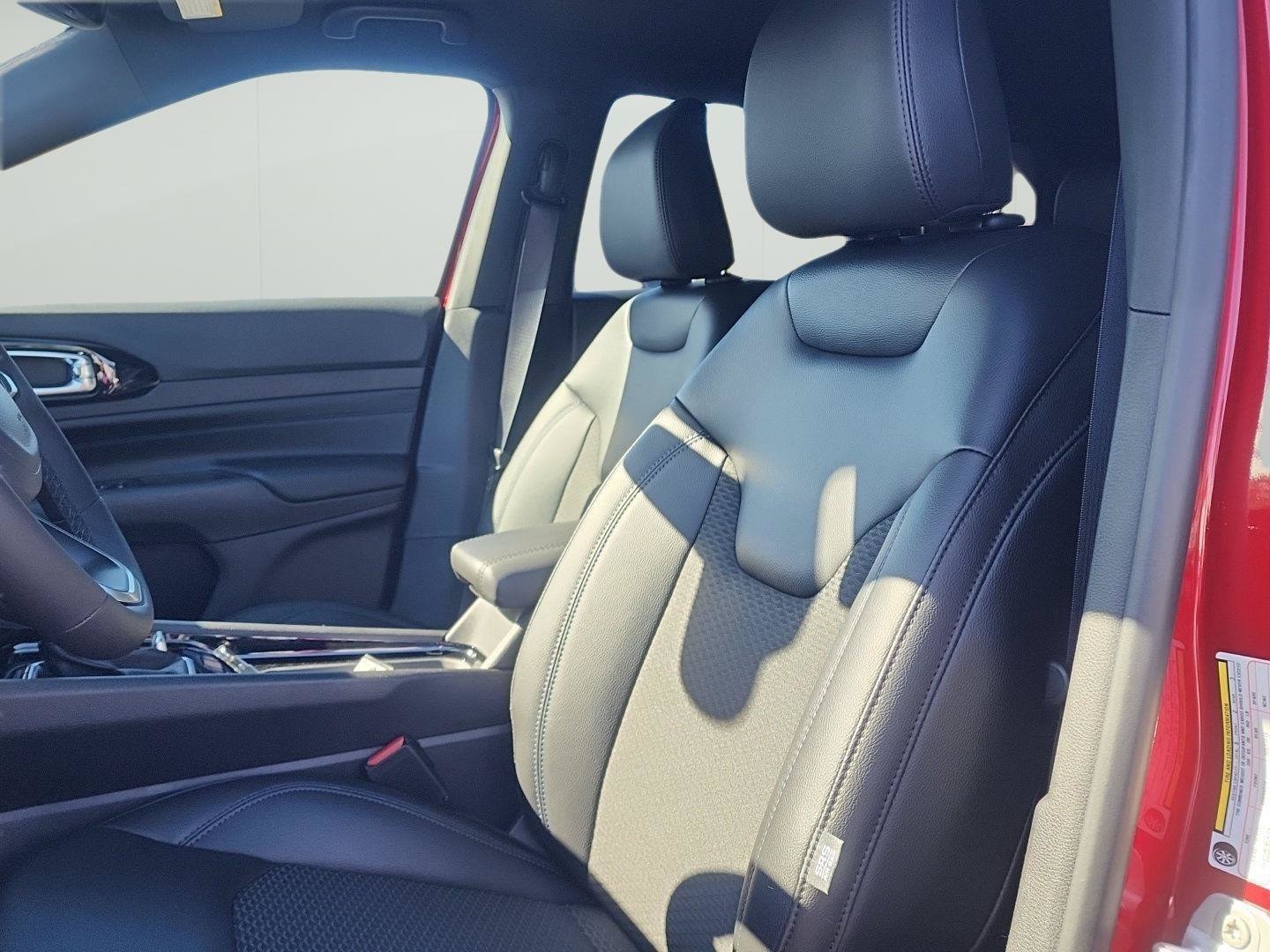 2026 Jeep Compass Altitude Special Edition - Photo 11