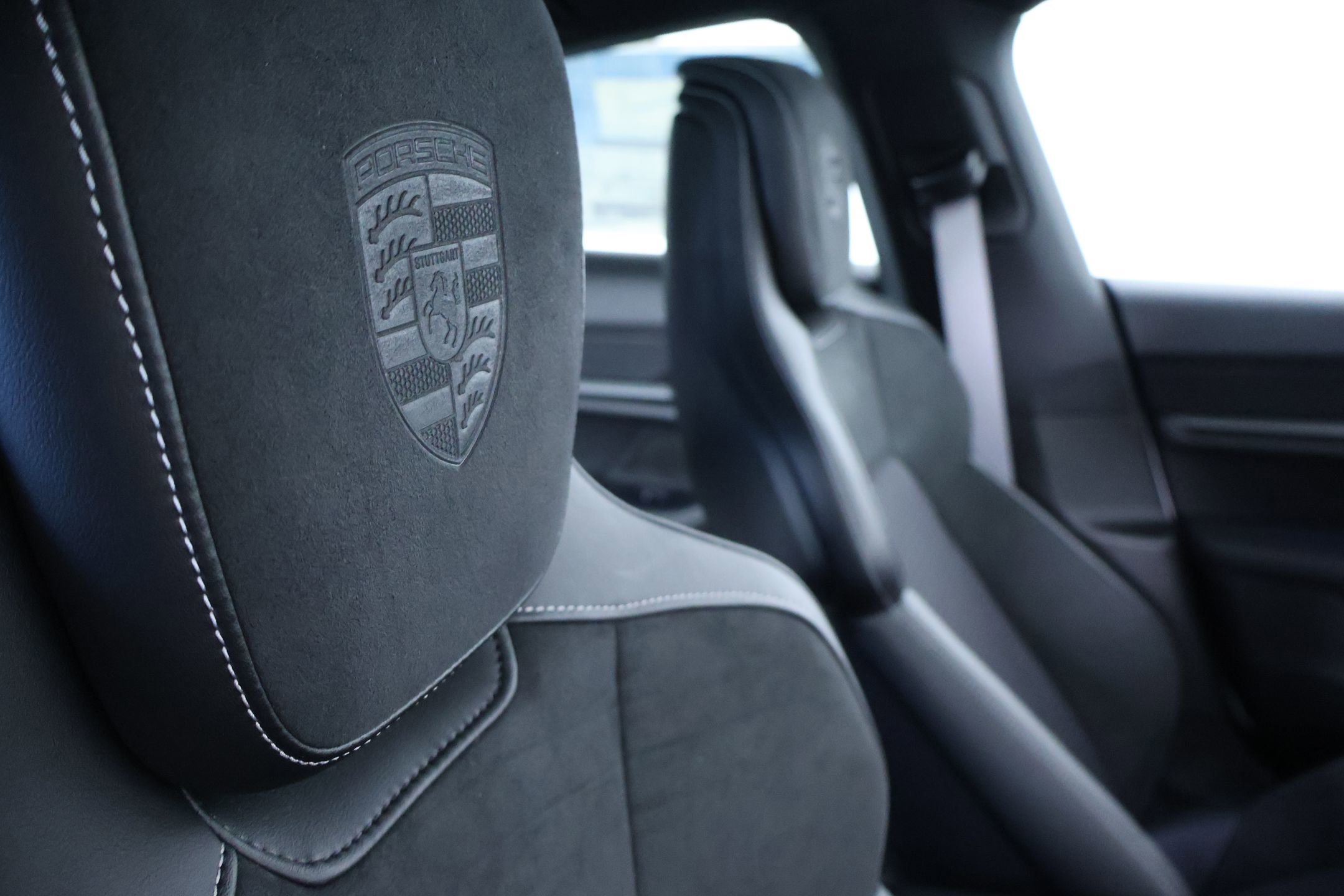 2025 Porsche Taycan Base - Photo 23