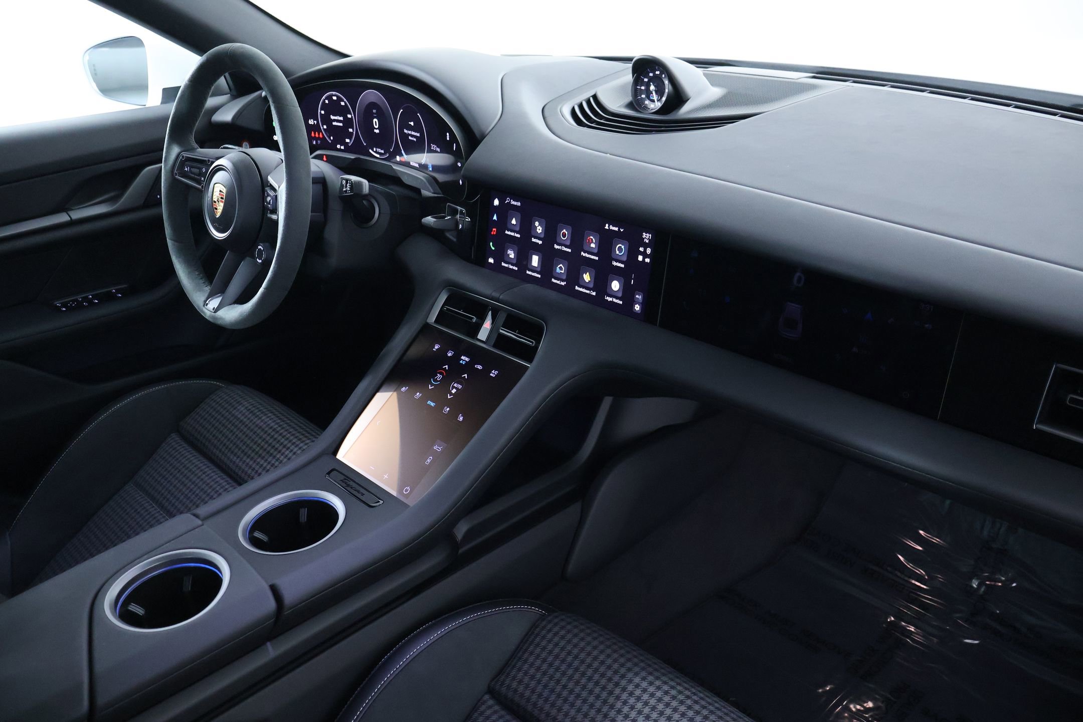 2025 Porsche Taycan Base - Photo 24