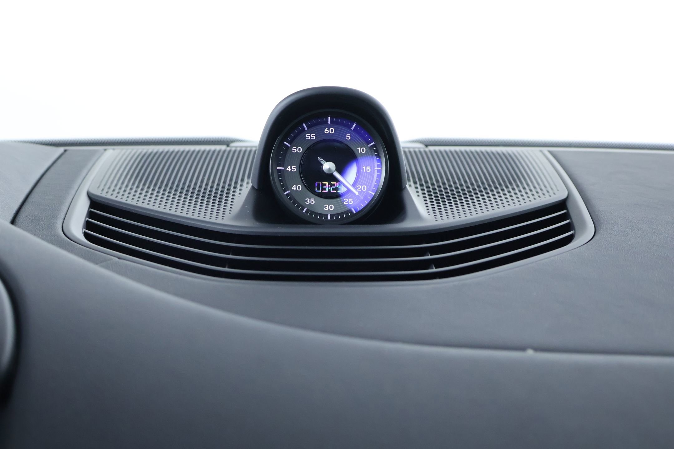 2025 Porsche Taycan Base - Photo 15