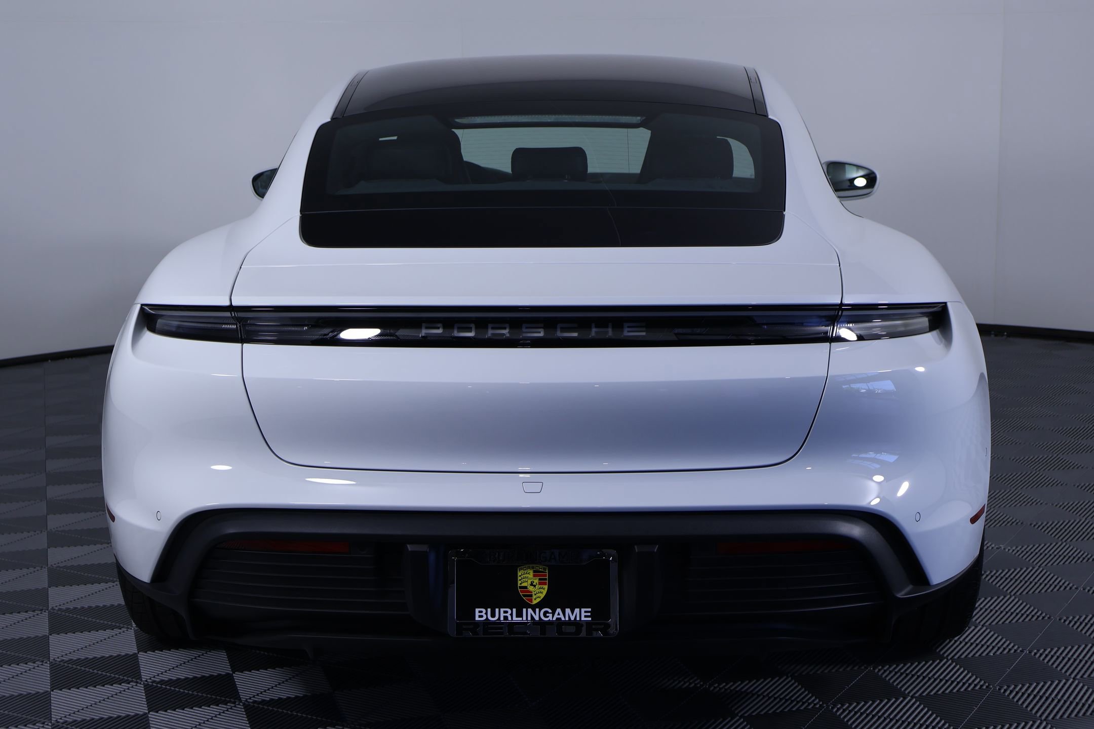 2025 Porsche Taycan Base - Photo 6