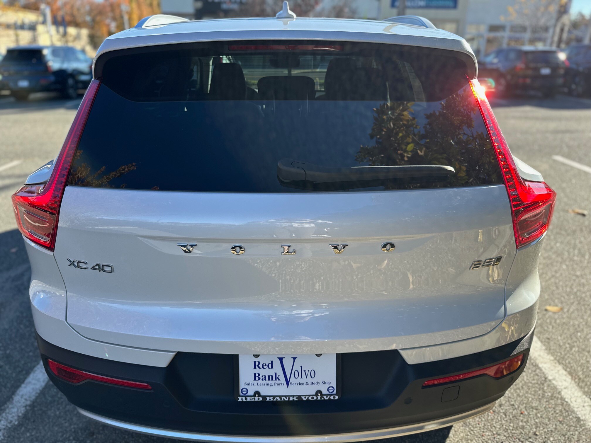 2025 Volvo XC40 Plus photo 4