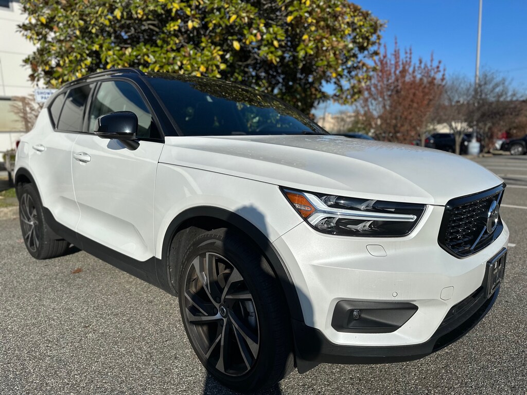 Used 2021 Volvo XC40 T5 R-Design SUV