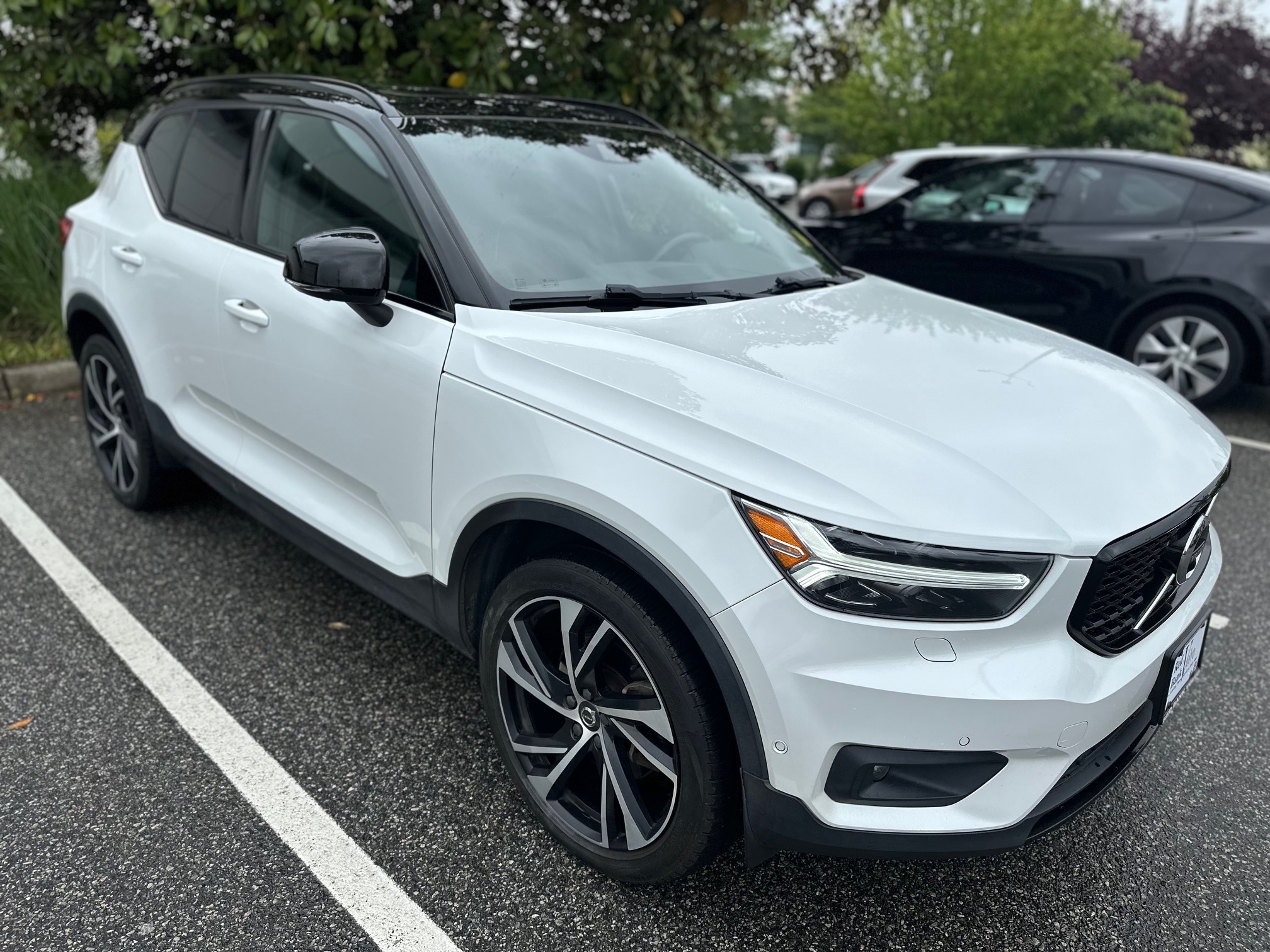 Used 2019 Volvo XC40 R-Design with VIN YV4162UMXK2107220 for sale in Red Bank, NJ