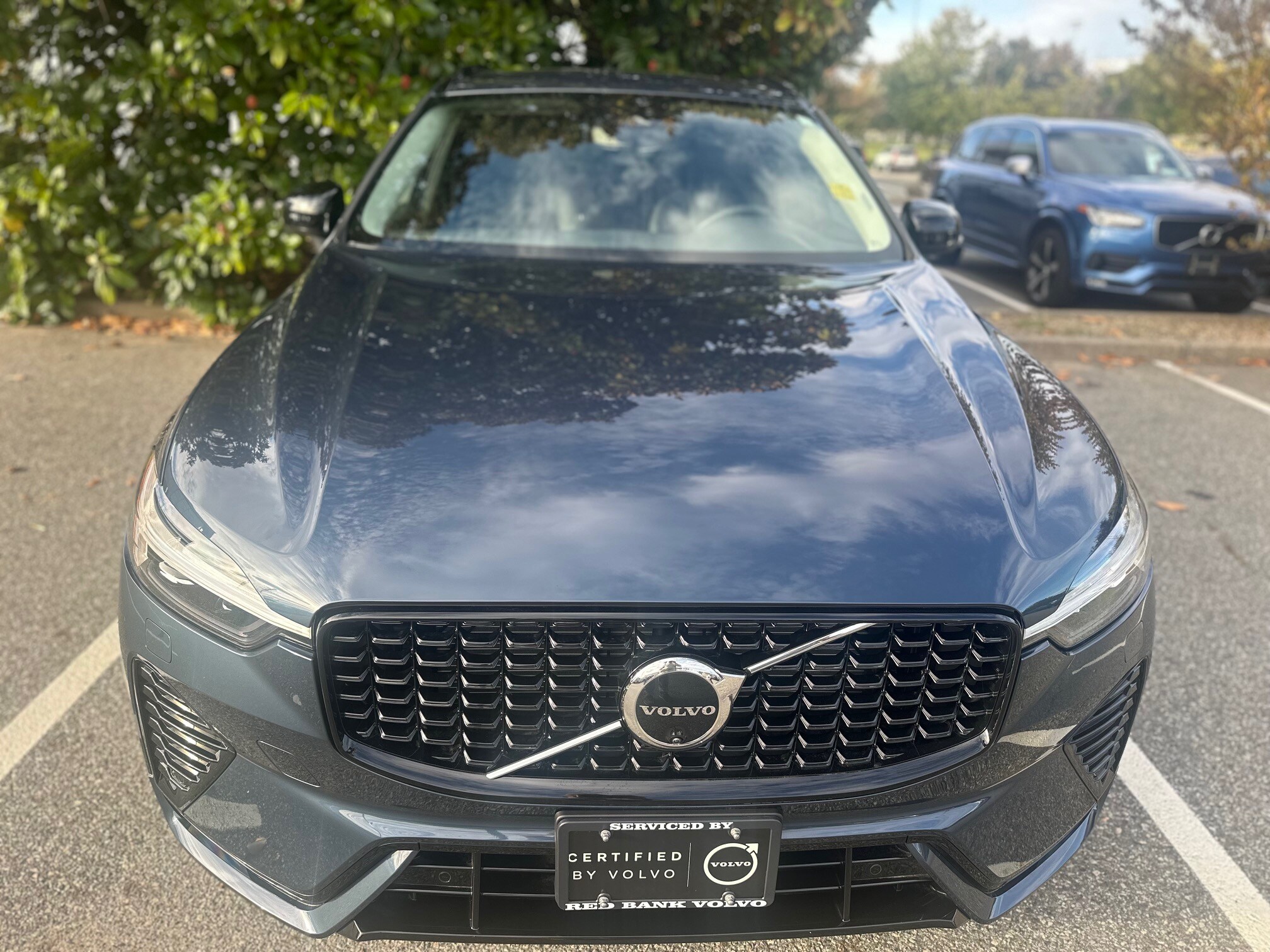 2025 Volvo XC60 B5 Plus photo 4
