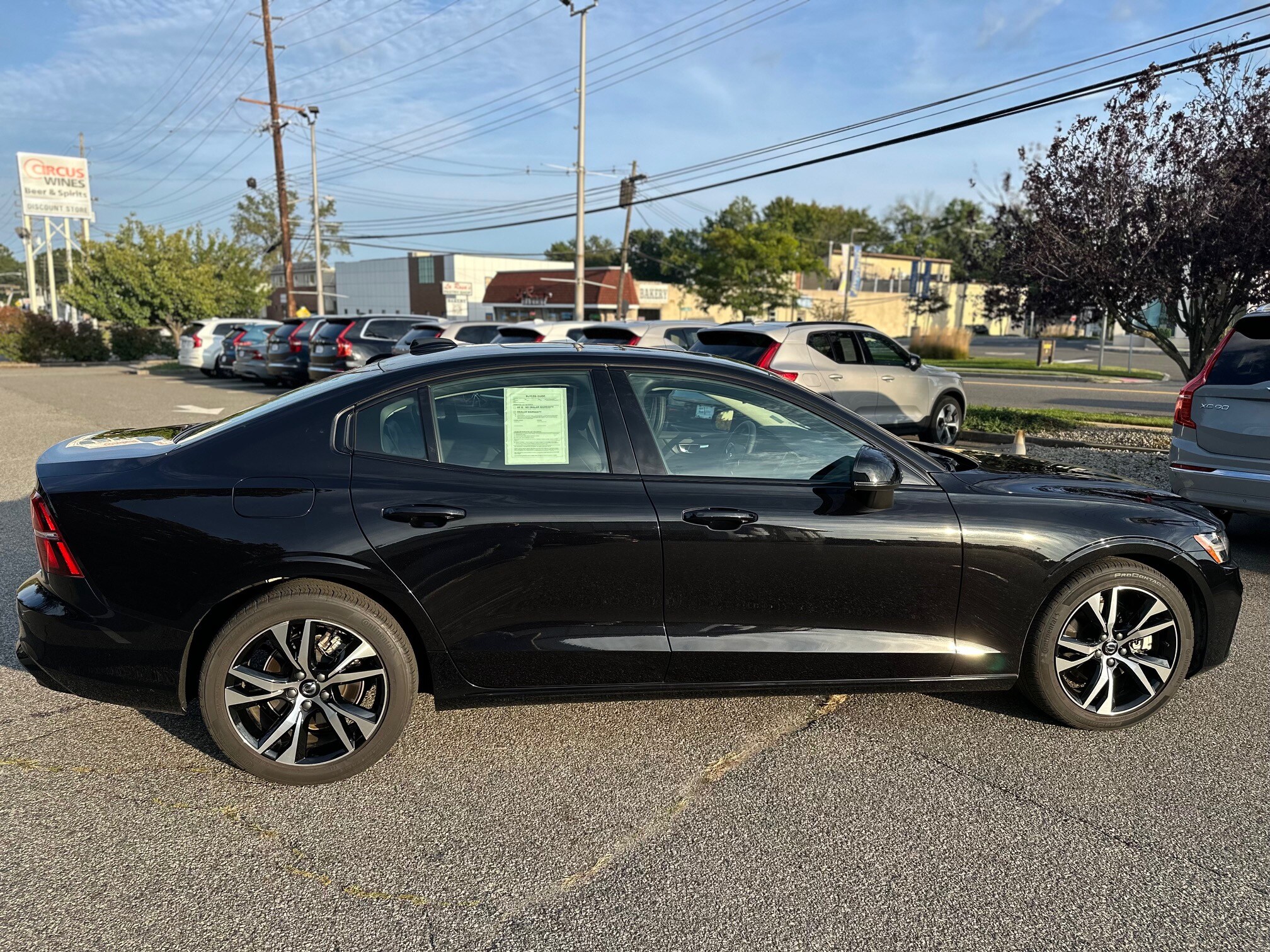 2024 Volvo S60 B5 Core photo 2