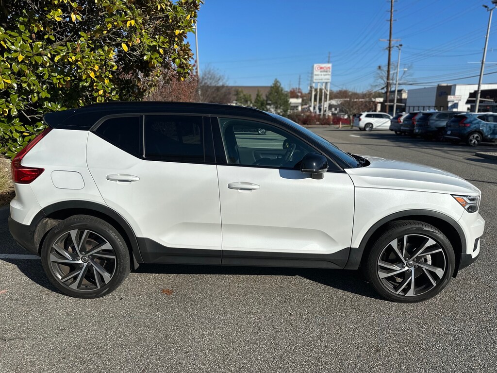 Used 2021 Volvo XC40 T5 R-Design SUV