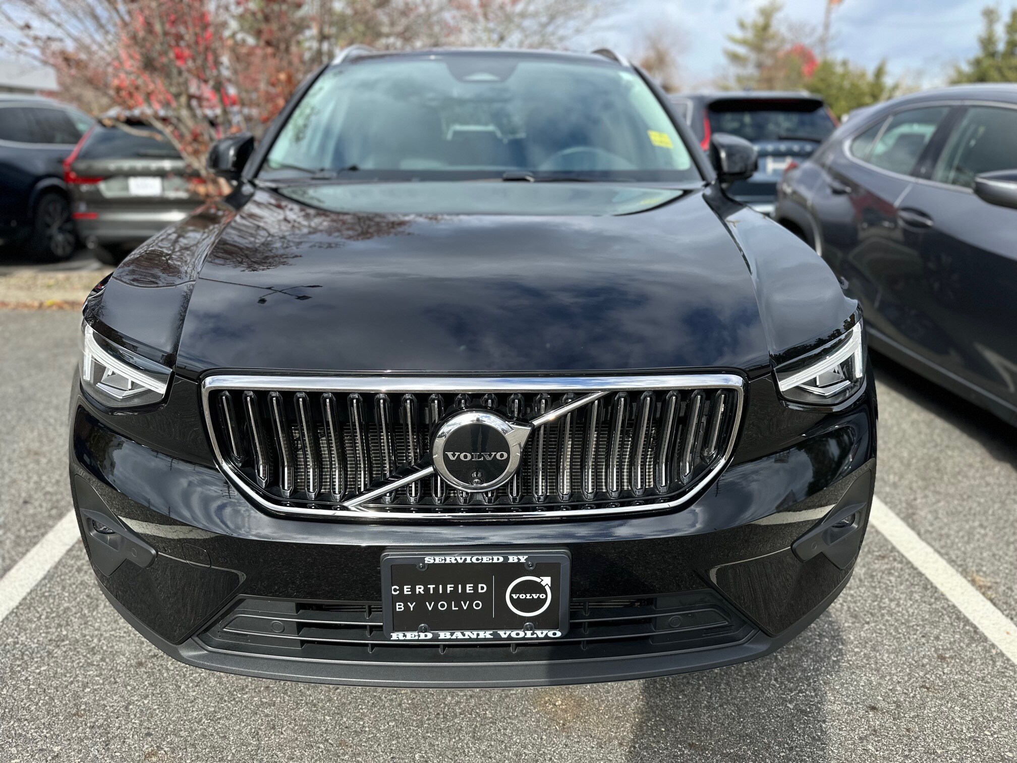 2025 Volvo XC40 Plus photo 2