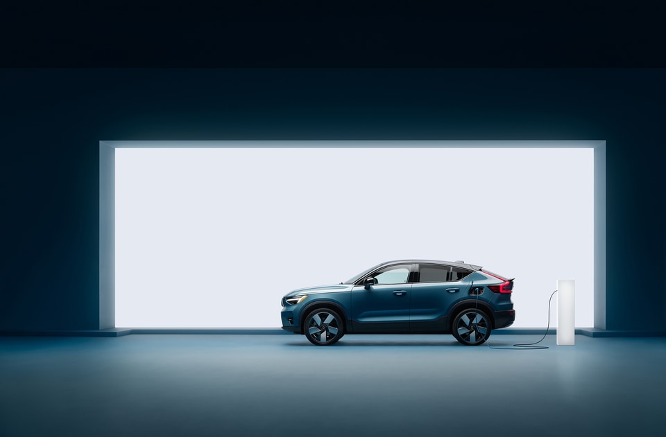 https://pictures.dealer.com/r/redbankvolvovcna/1321/55f64aacb7576b3f9b1050ab69b21750x.jpg