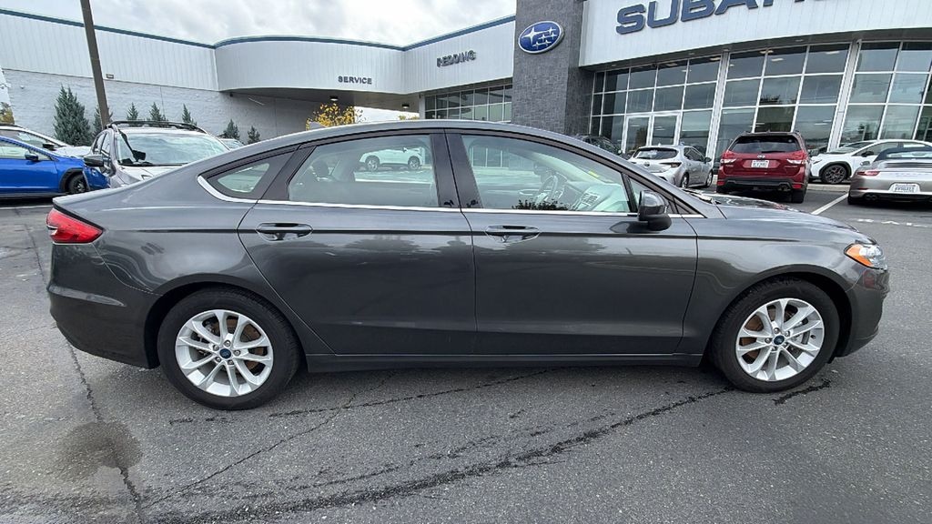 Used 2019 Ford Fusion SE Sedan