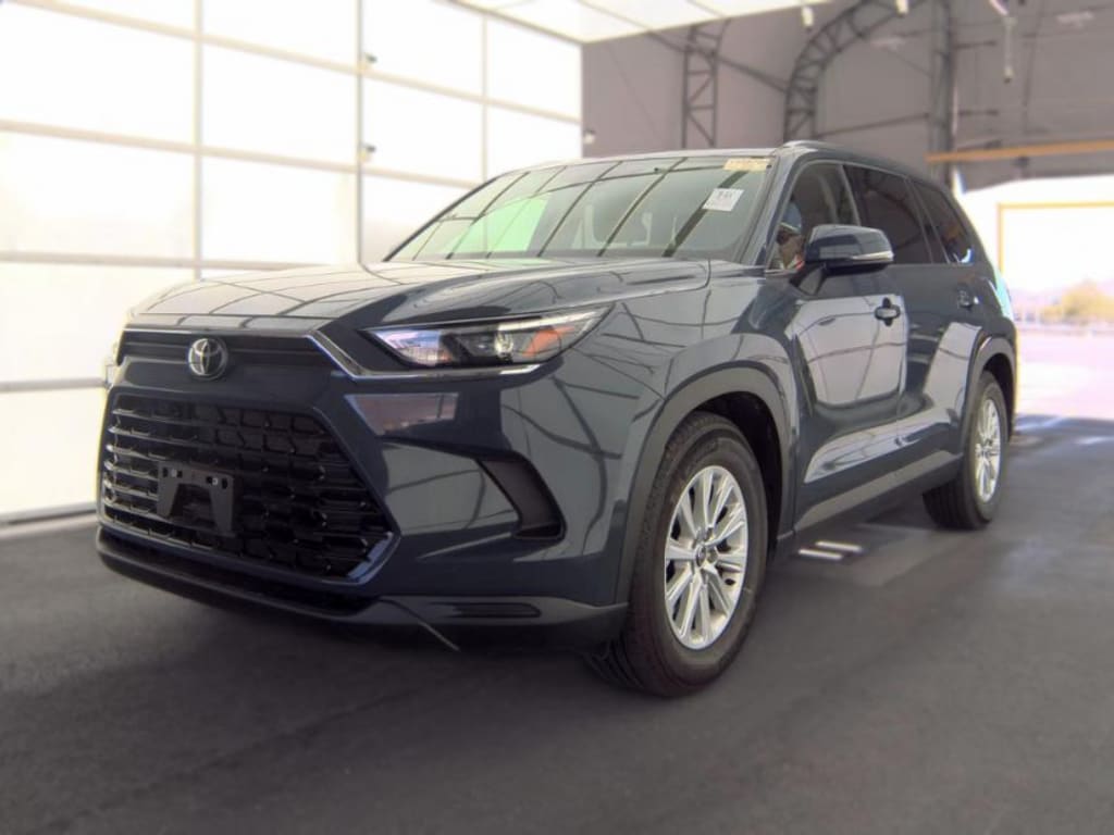 Used 2025 Toyota Grand Highlander XLE SUV