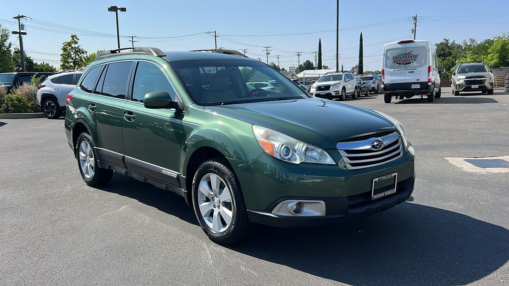 Used 2011 Subaru Outback I Premium with VIN 4S4BRBCC9B3325064 for sale in Redding, CA