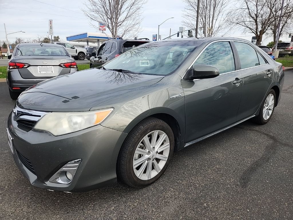 Used 2012 Toyota Camry Hybrid LE Sedan