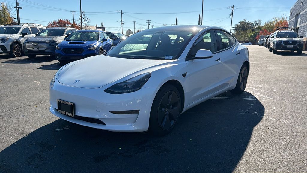 2023 Tesla Model 3 Base's photo