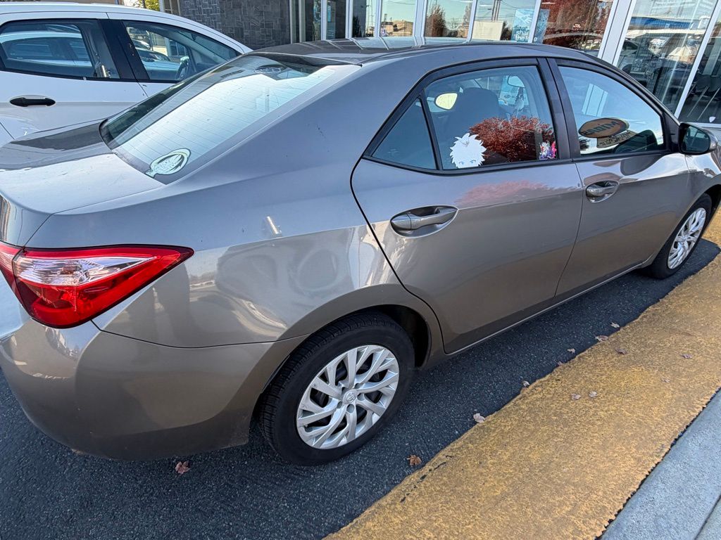 2018 Toyota Corolla XLE XSE photo 4