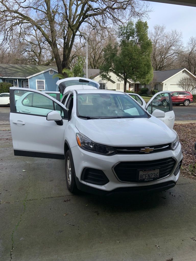 2018 Chevrolet Trax LS's photo