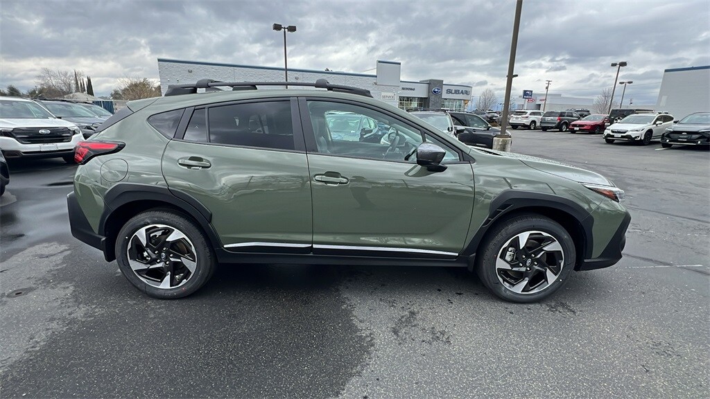 2025 Subaru Crosstrek Limited photo 3