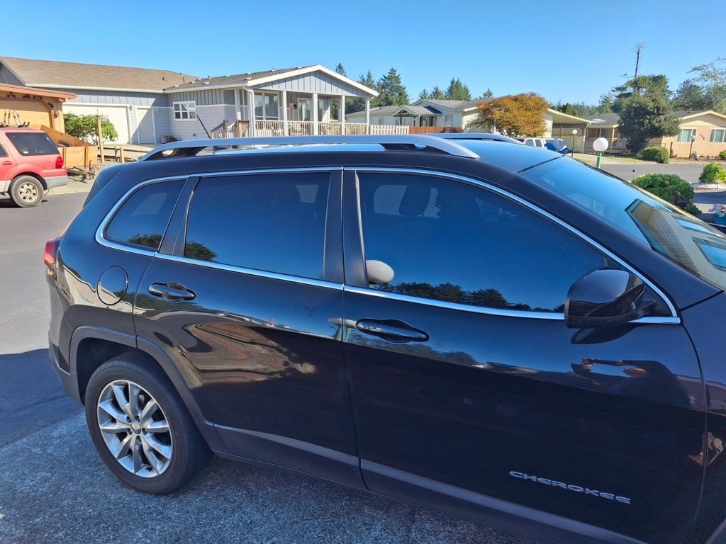 Used 2015 Jeep Cherokee Limited SUV