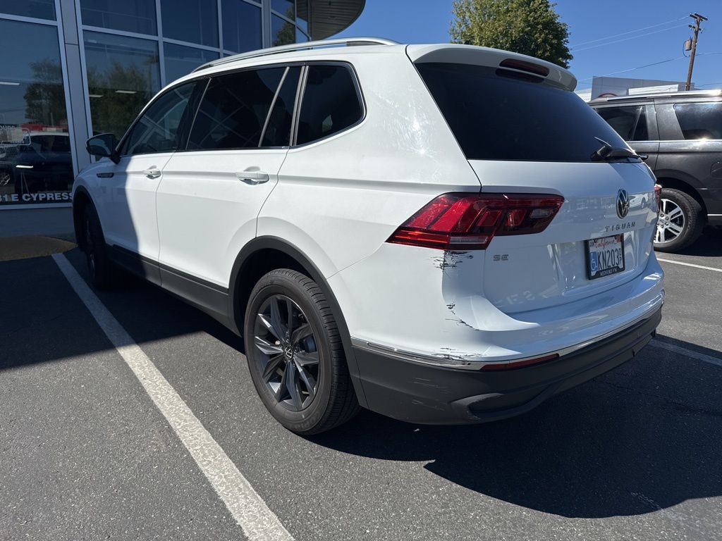 2022 Volkswagen Tiguan SE photo 3