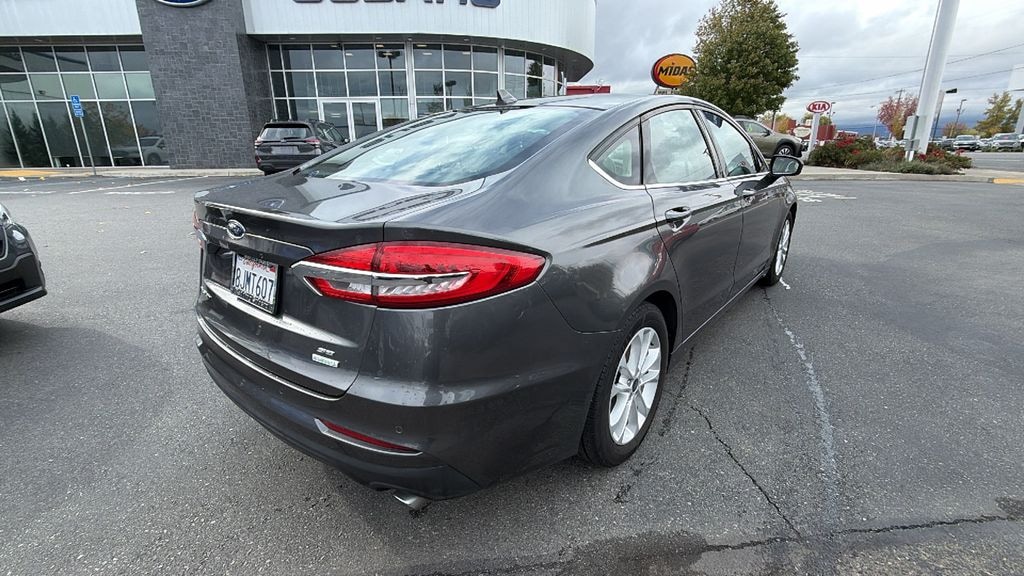 Used 2019 Ford Fusion SE Sedan