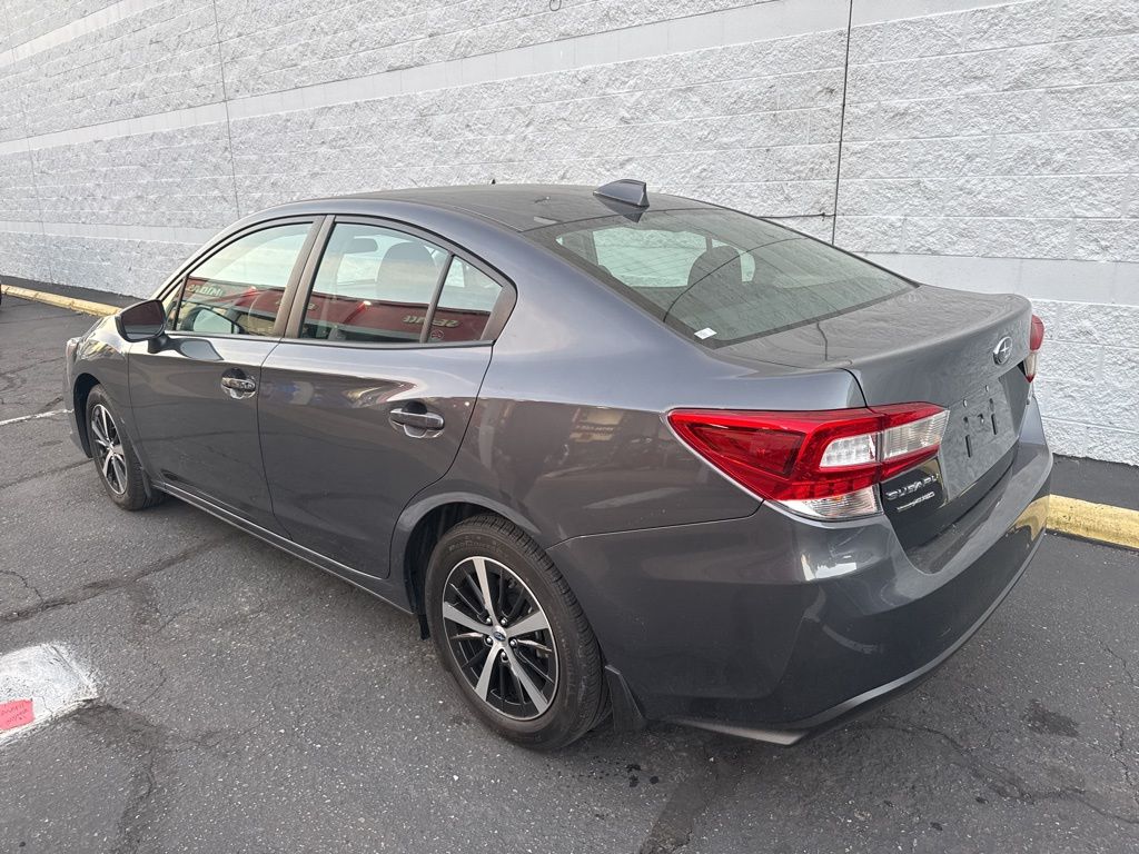 2022 Subaru Impreza Premium photo 3