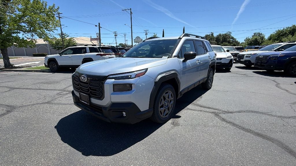 2026 Subaru Outback Premium's photo