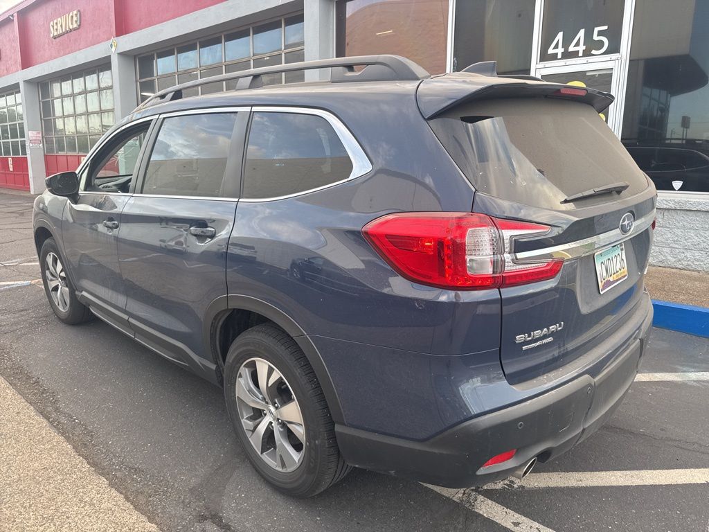 2024 Subaru Ascent Premium photo 2