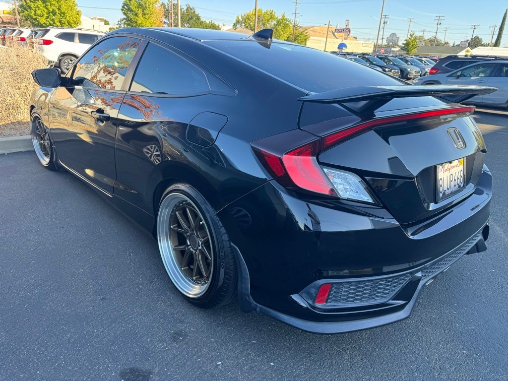 2019 Honda Civic Si photo 2