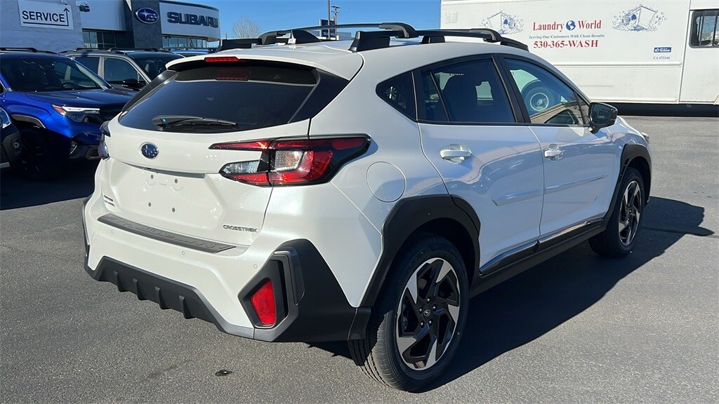 2025 Subaru Crosstrek Limited photo 4