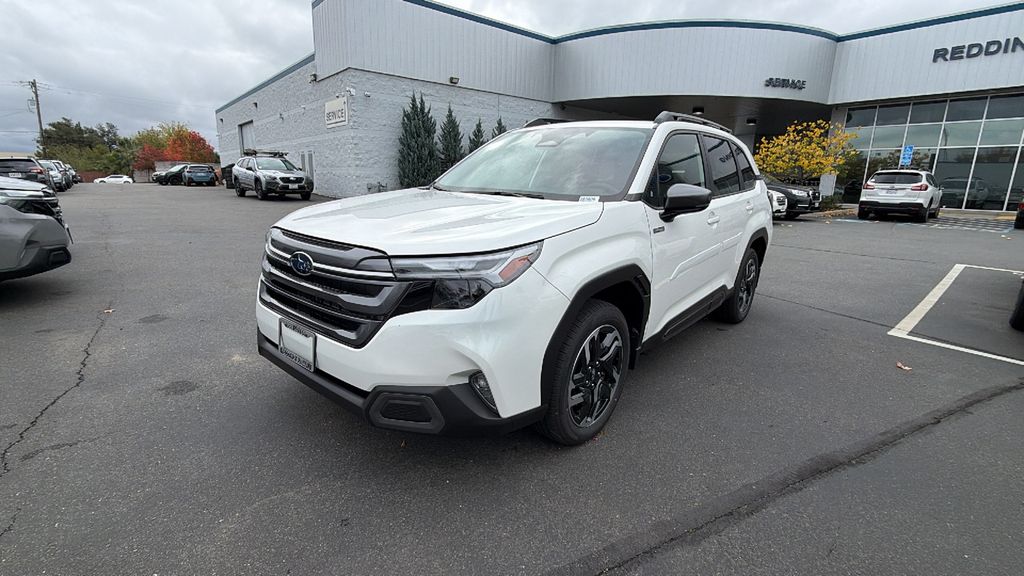 2025 Subaru Forester Limited's photo