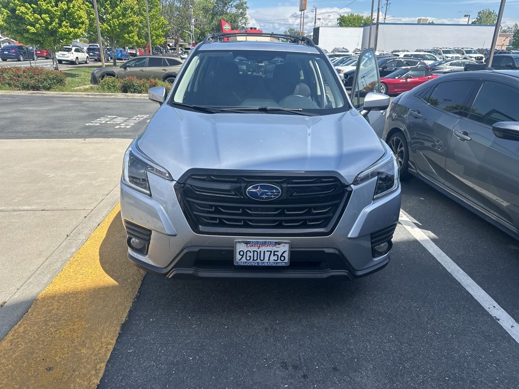2023 Subaru Forester Premium