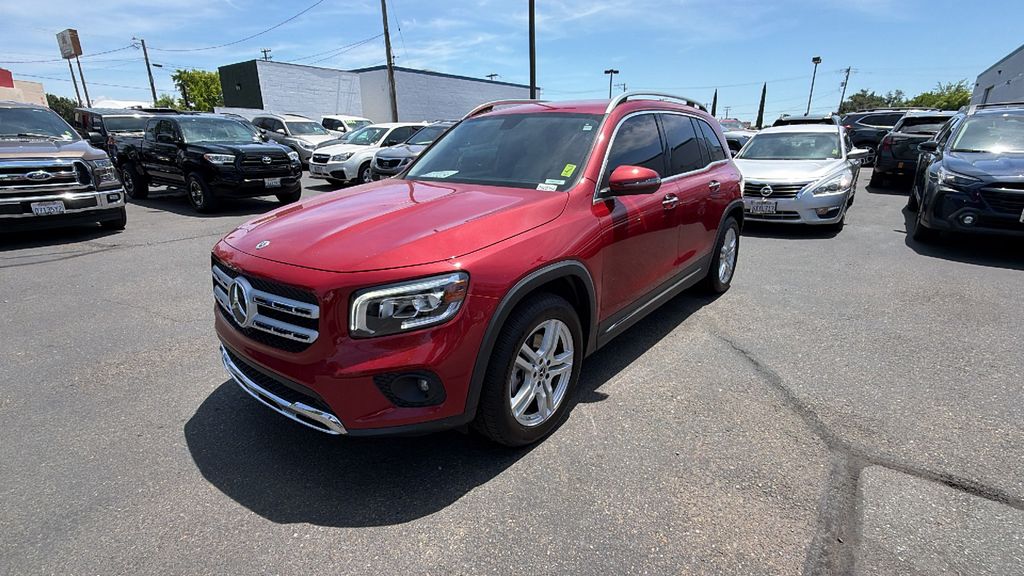 2022 Mercedes-Benz GLB GLB 250 4MATIC's photo