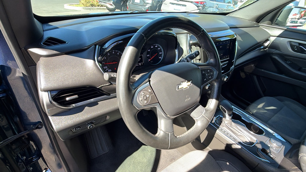2023 Chevrolet Traverse 1LT - Photo 30