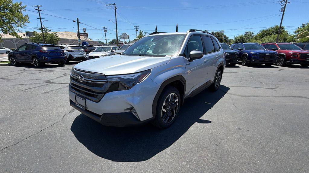 2026 Subaru Forester Premium Hybrid's photo
