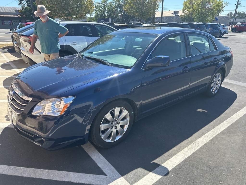 Used 2006 Toyota Avalon XL with VIN 4T1BK36B36U085040 for sale in Redding, CA