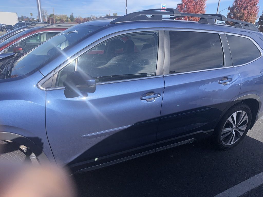 2021 Subaru Ascent Limited photo 3