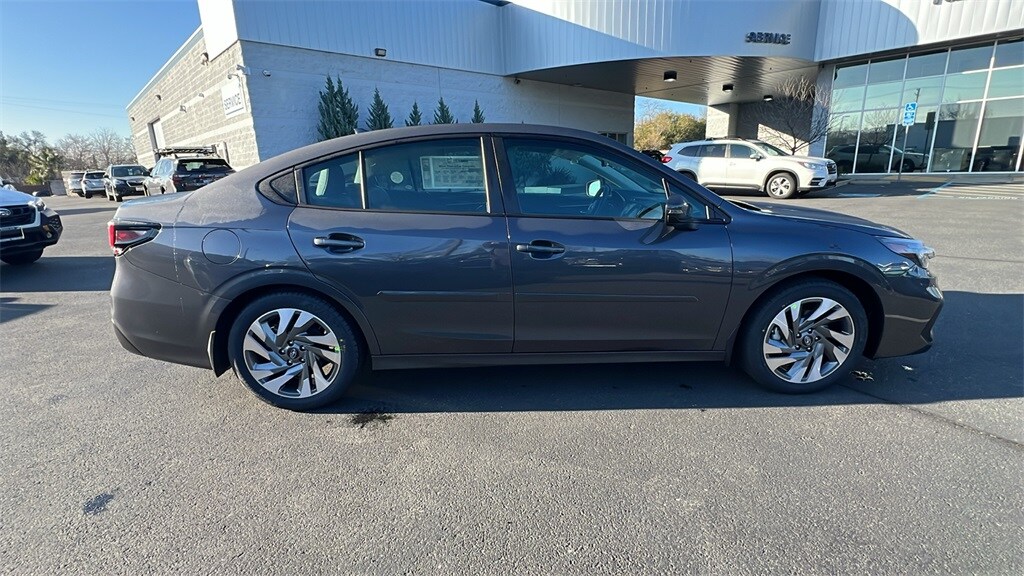 2025 Subaru Legacy Limited photo 3