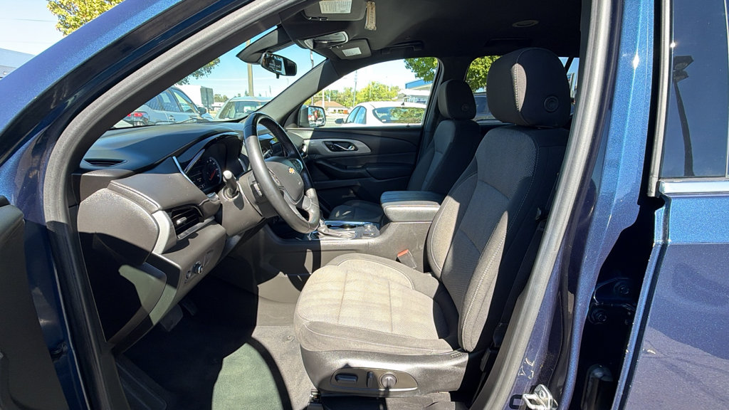 2023 Chevrolet Traverse 1LT - Photo 31