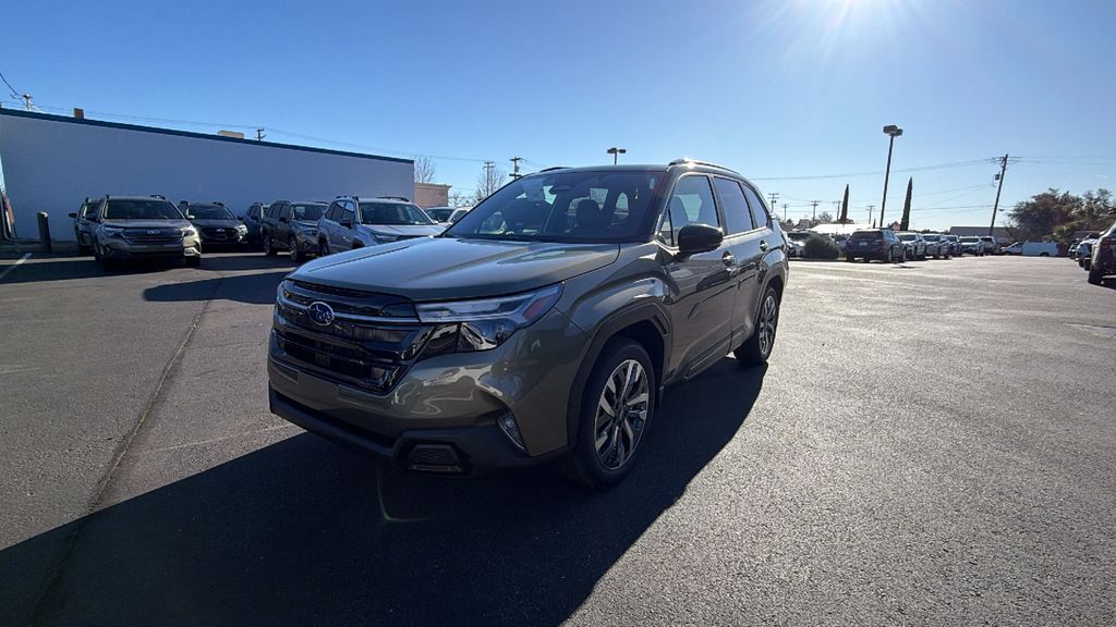 2025 Subaru Forester Touring's photo