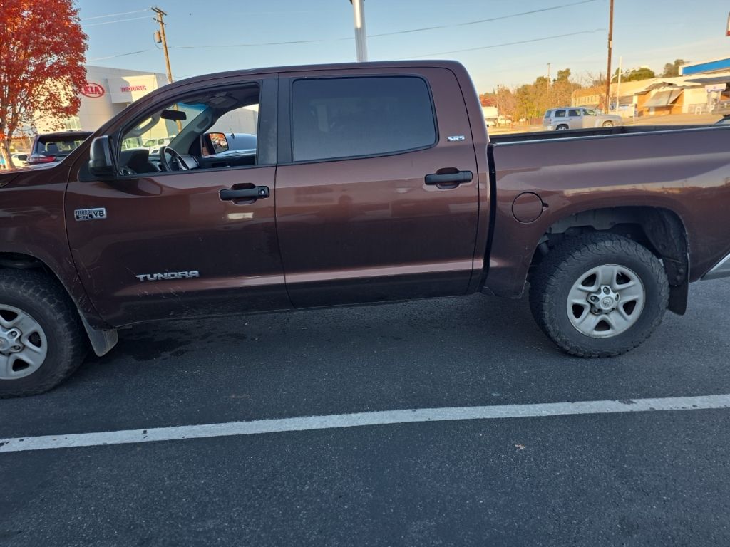 2017 Toyota Tundra SR5 TRD Pro photo 3