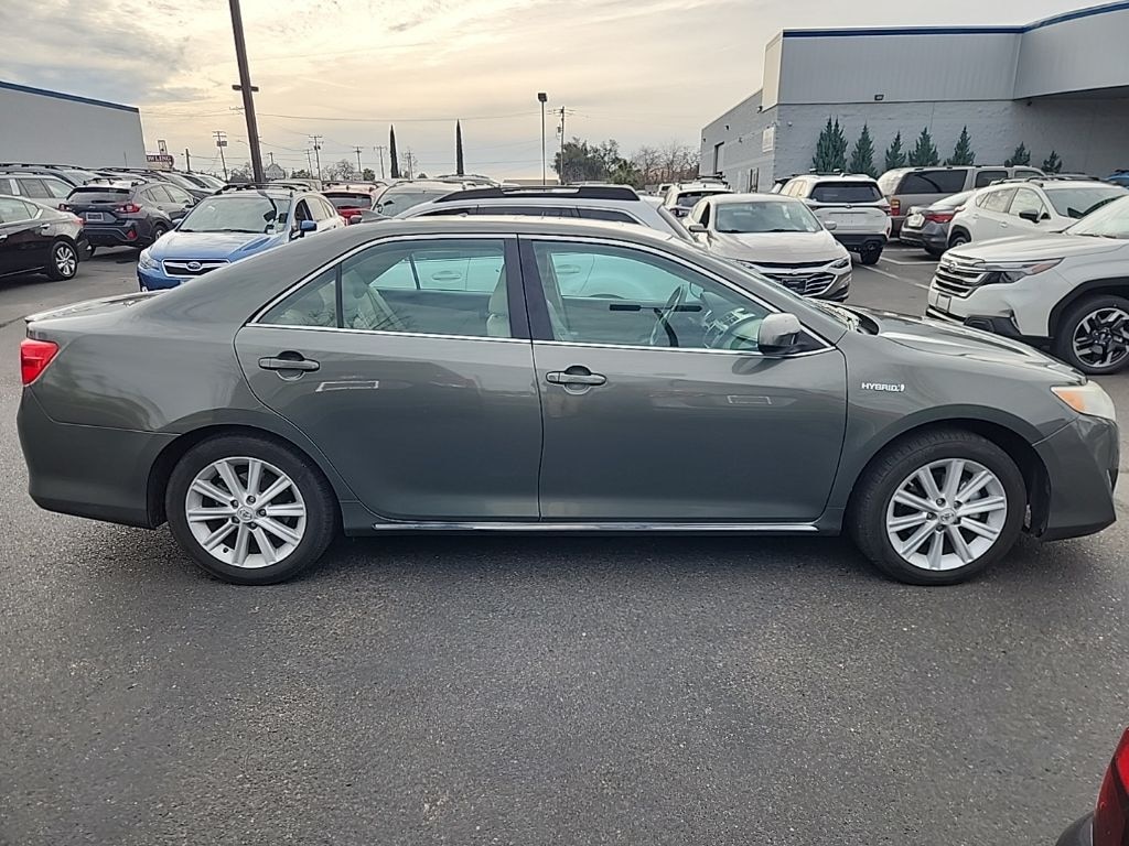 Used 2012 Toyota Camry Hybrid LE Sedan